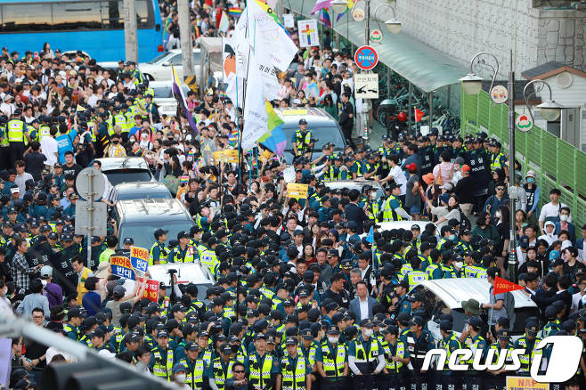 인천퀴어축제 마지막까지 '충돌'..퍼레이드 무산될 듯2.jpg